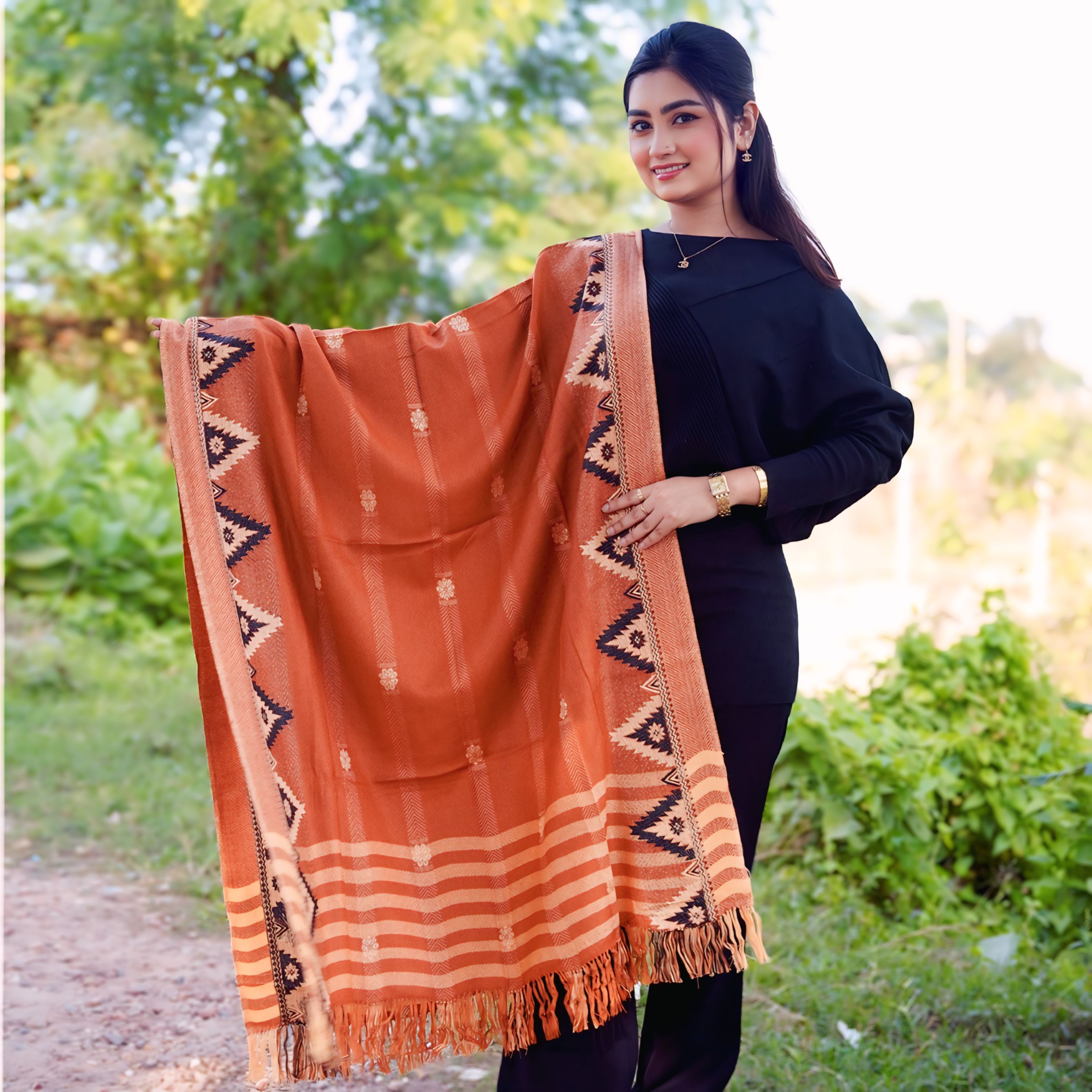 মিনাকারী জামদানী শাল M003